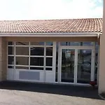 Apartmanhotel Le Patio D'argenton Poitiers