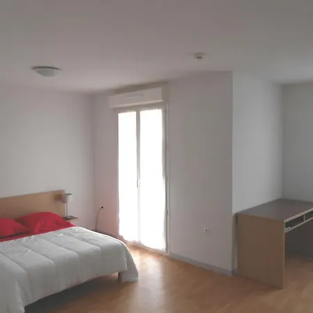 Apartmanhotel Le Patio D'argenton Poitiers