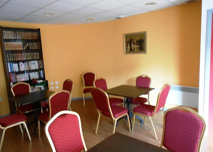 Patio Parc 2* Poitiers